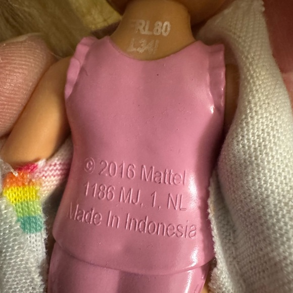 15‎ Mixed Doll Assortment - Picture 9 of 16